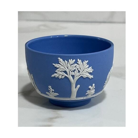 Vintage Wedgwood Jasperware Small Open Sugar Bowl 2" x 3" - Picture 1 of 5